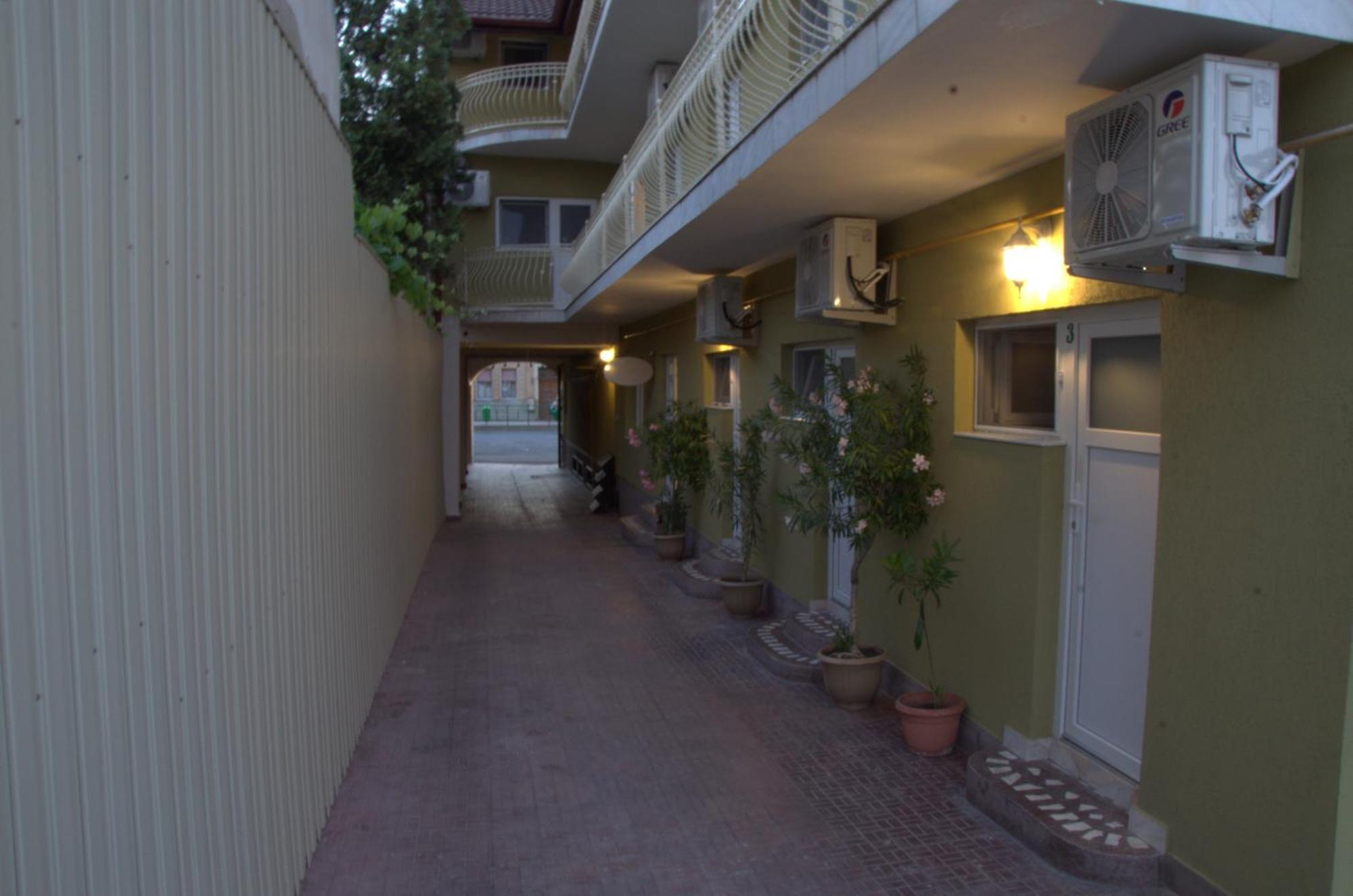 Pensiune Xe-Mar Arad Exterior foto